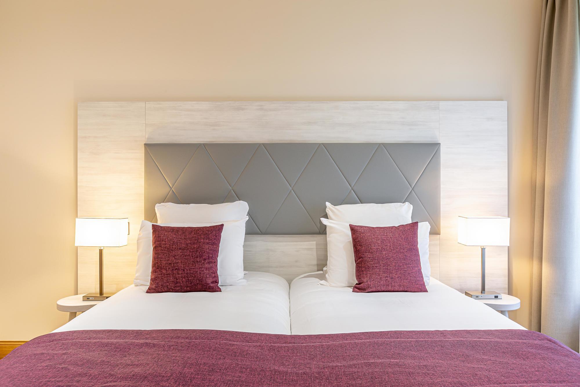 Aparthotel Les Jardins De St Cloud 3*
